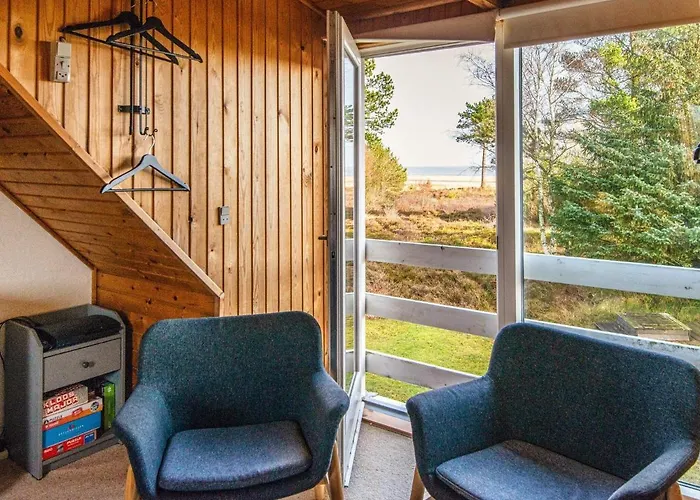 5 Person In Romo-by Traum